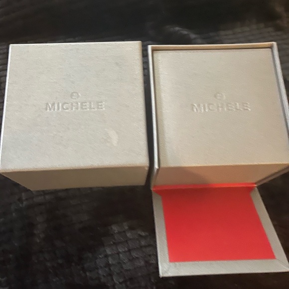 Michele CSX gold with diamonds in the bezel - Picture 12 of 16